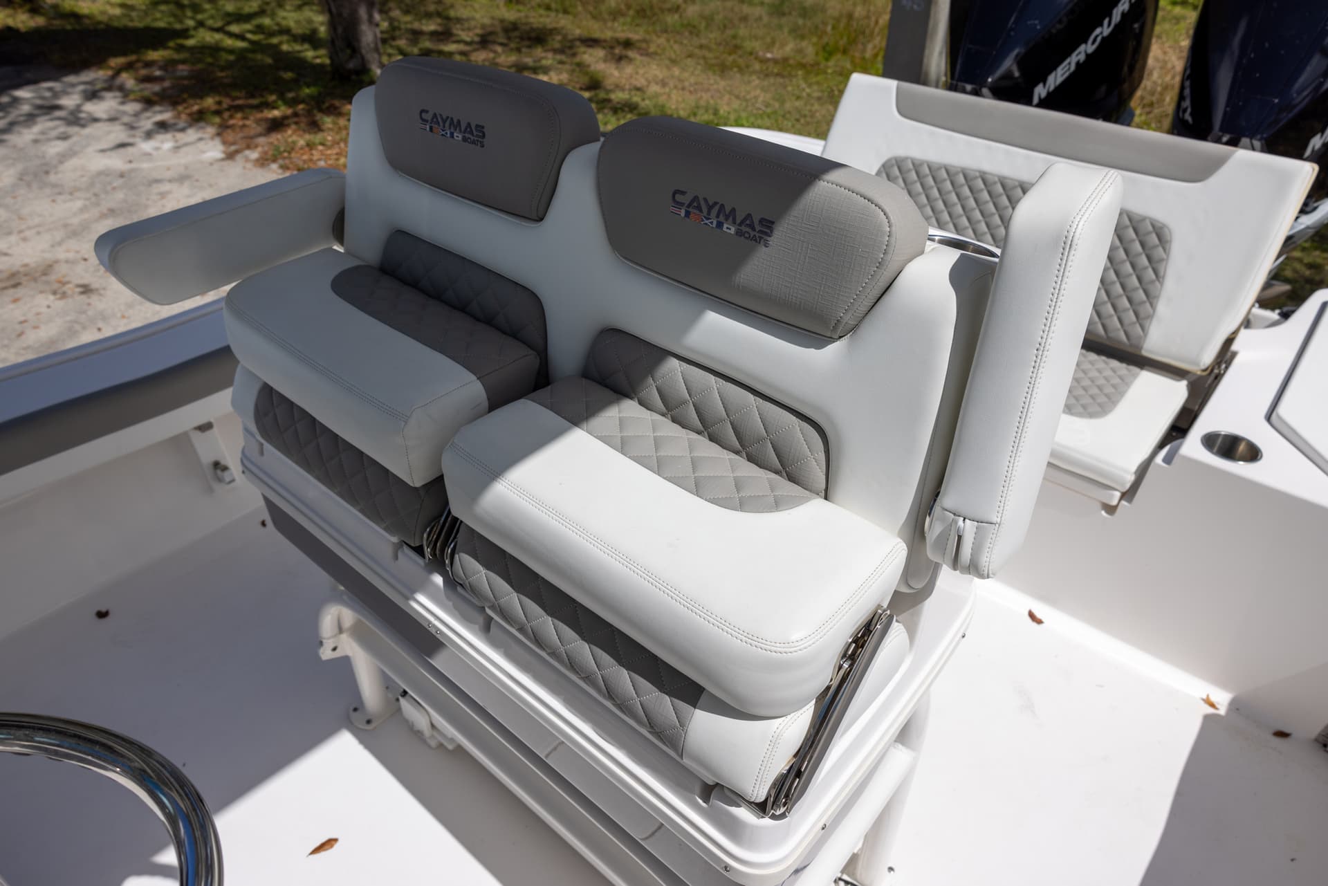2022 Caymas 28 HB Twin — image 11
