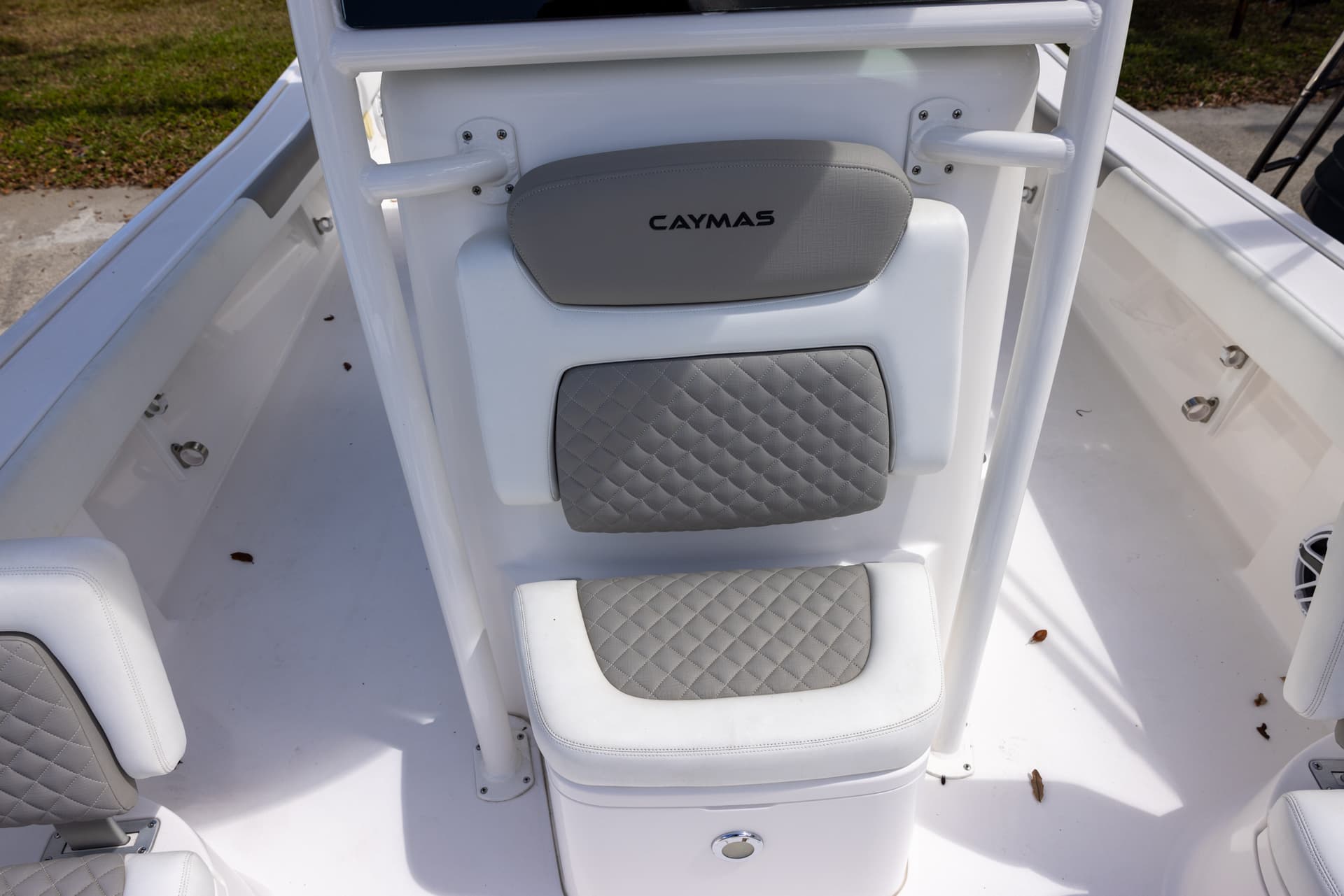 2022 Caymas 28 HB Twin — image 14
