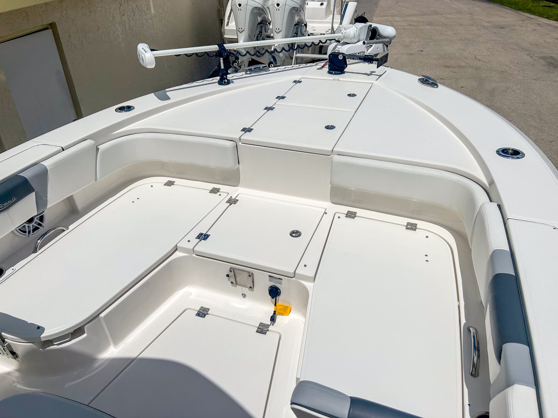 2023 Robalo 266 Cayman — image 8