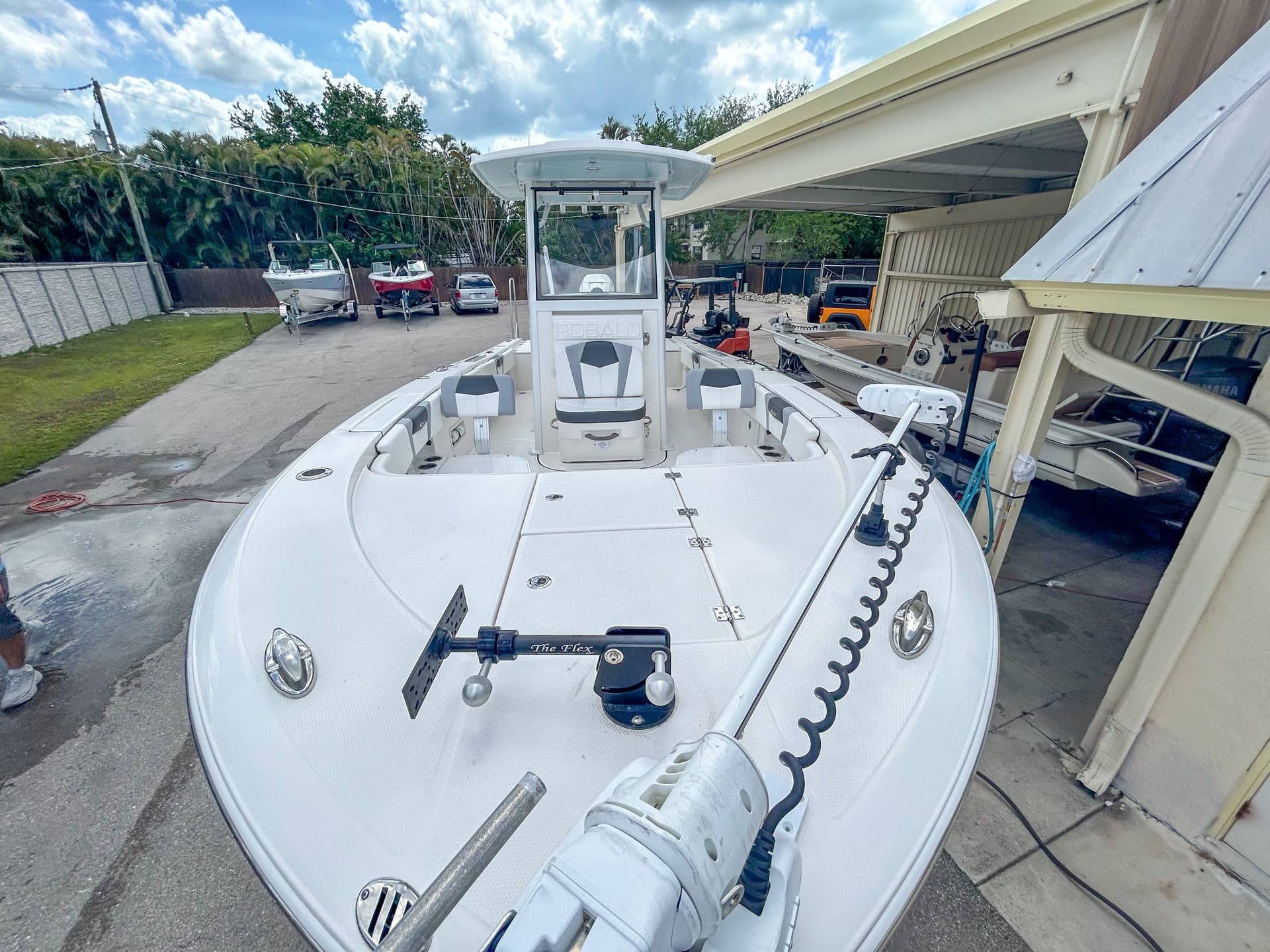 2023 Robalo 266 Cayman — image 12