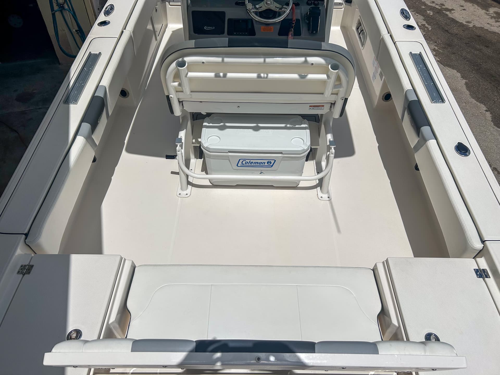 2023 Robalo 266 Cayman — image 14