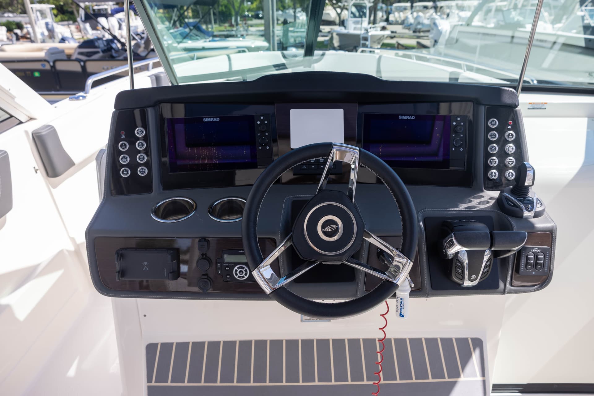 2022 Chaparral 300 OSX — image 6