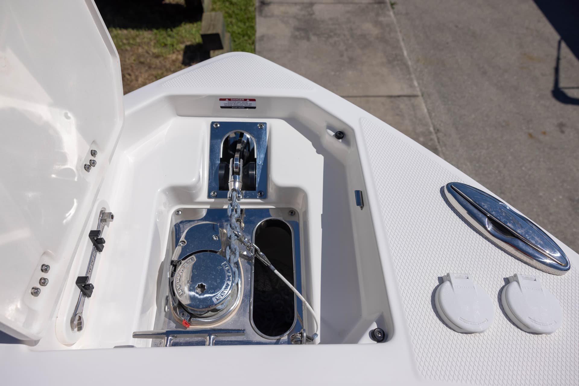 2022 Chaparral 300 OSX — image 11