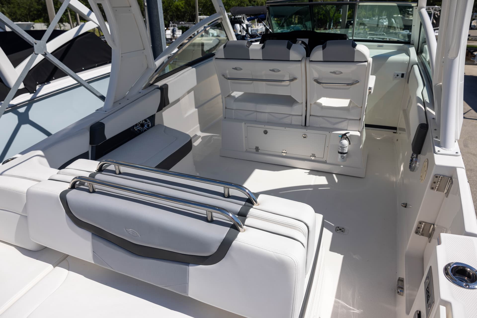2022 Chaparral 300 OSX — image 13