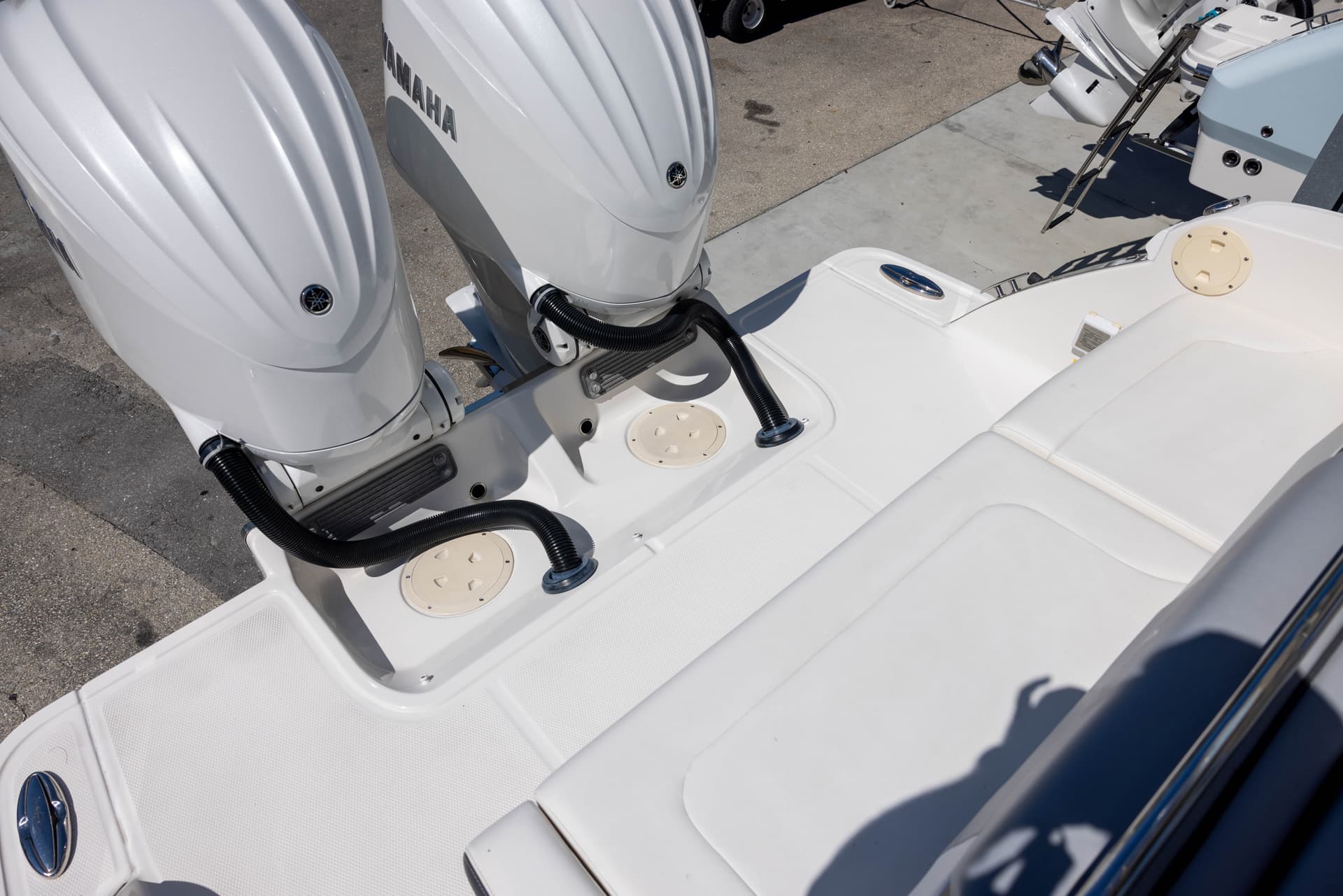 2022 Chaparral 300 OSX — image 14