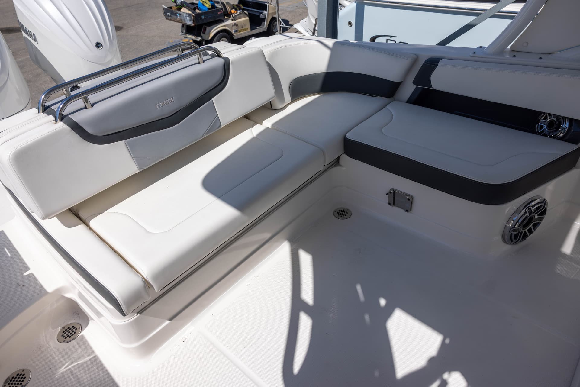 2022 Chaparral 300 OSX — image 15