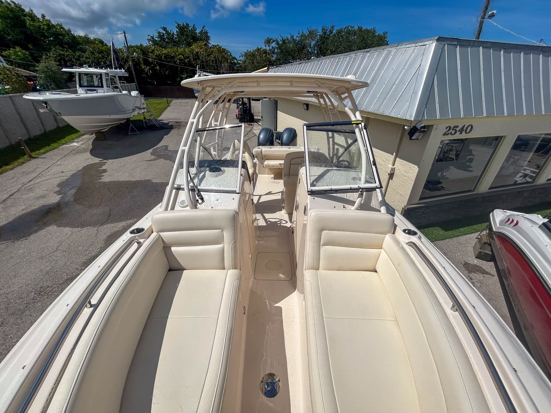 2019 Grady-White Freedom 275 — image 3