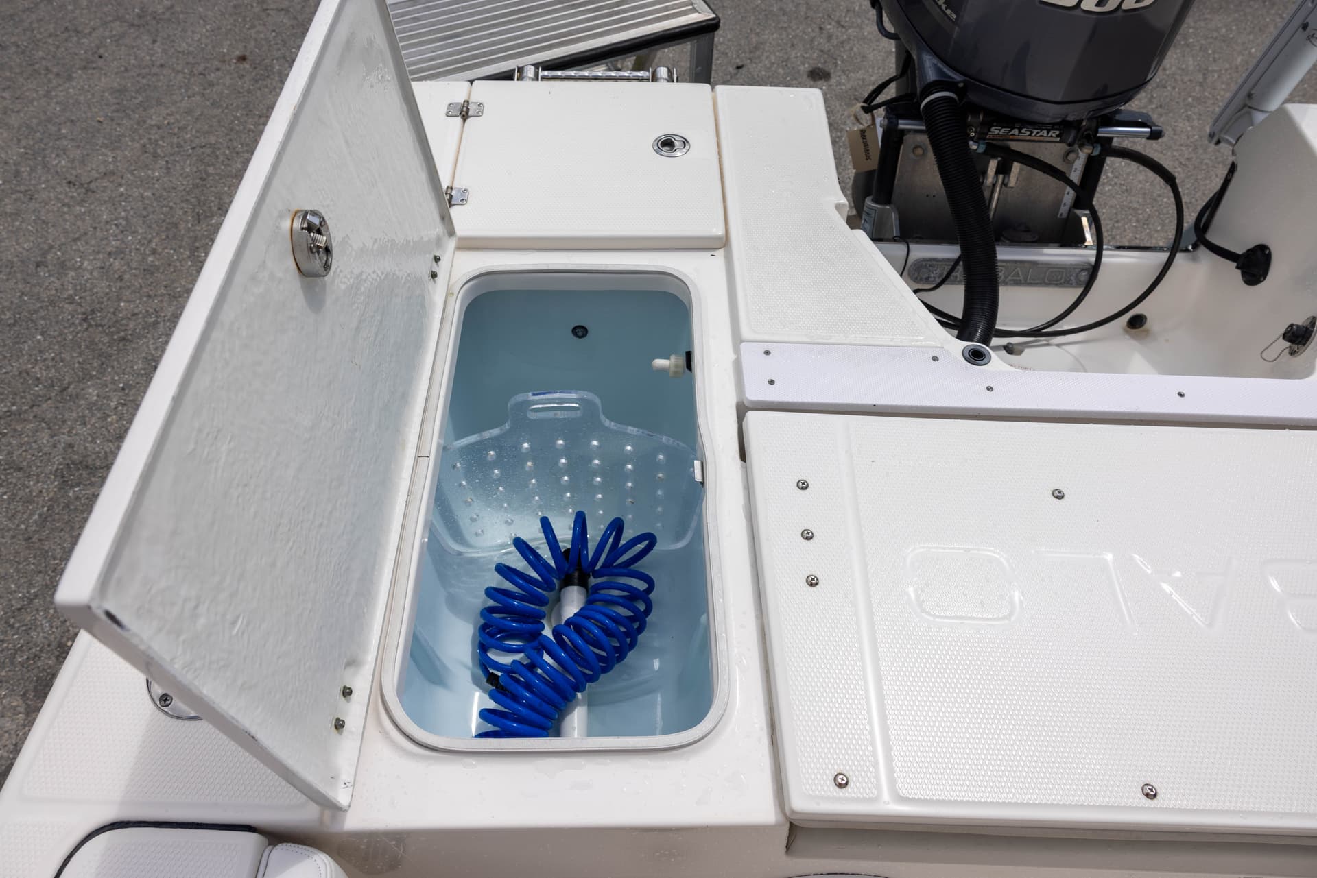 2015 Robalo 246 Cayman — image 7