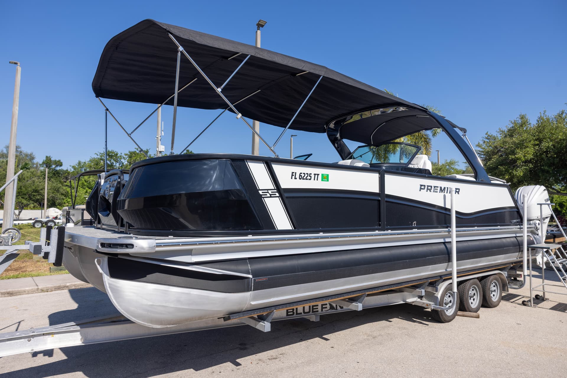 2024 Premier 270 Super Sport