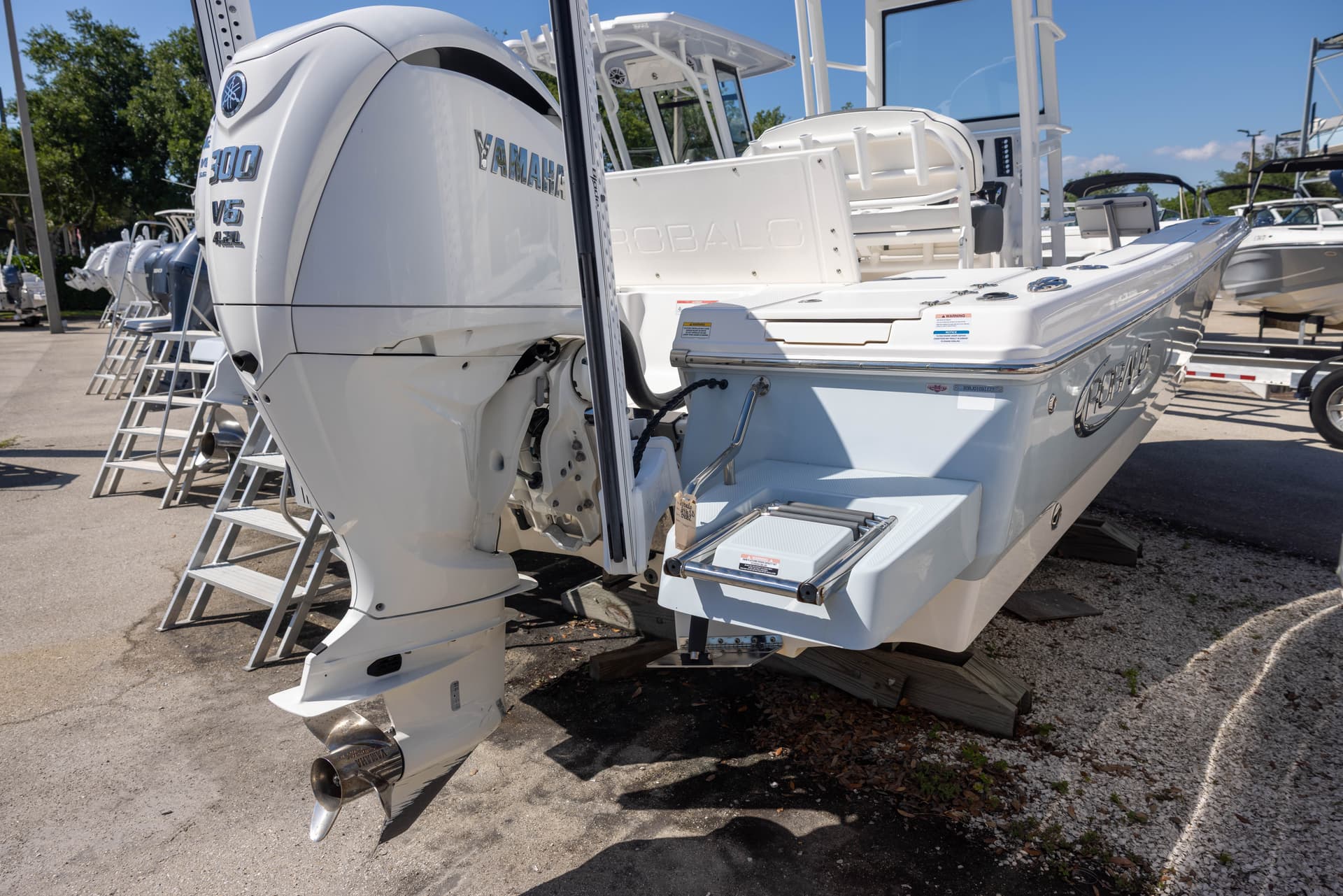 2022 Robalo 246 Cayman SD — image 4