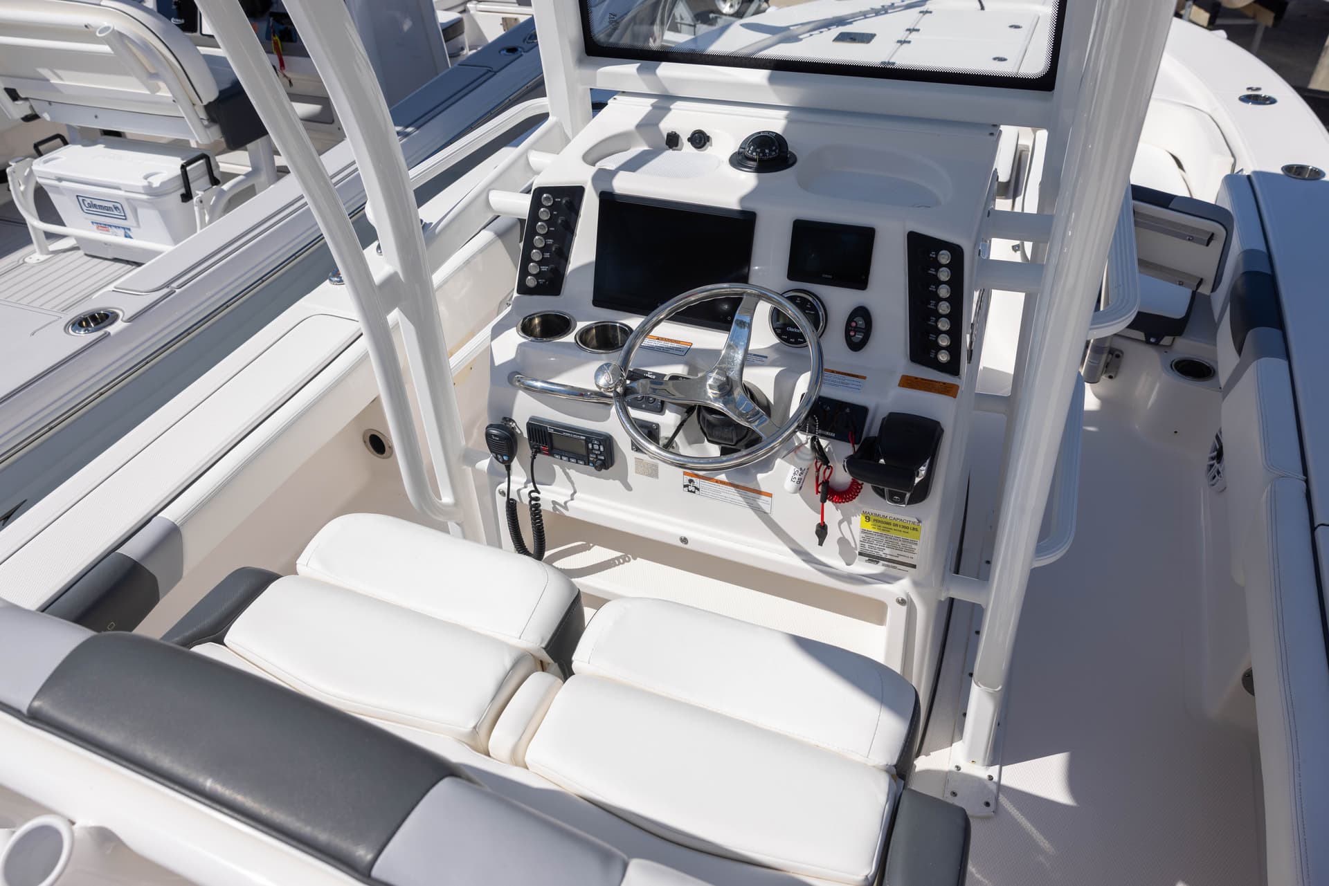 2022 Robalo 246 Cayman SD — image 10