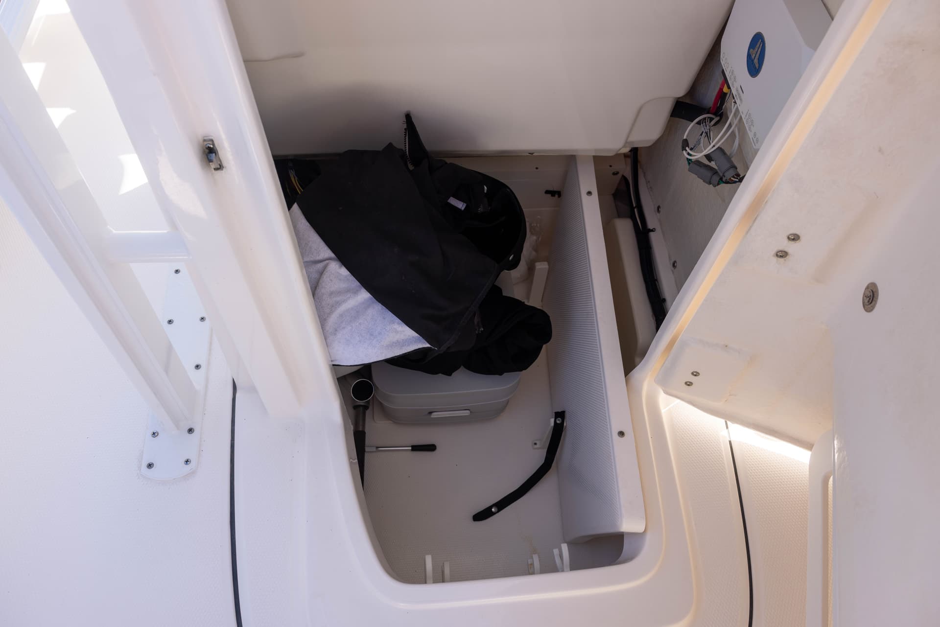 2022 Robalo 246 Cayman SD — image 14