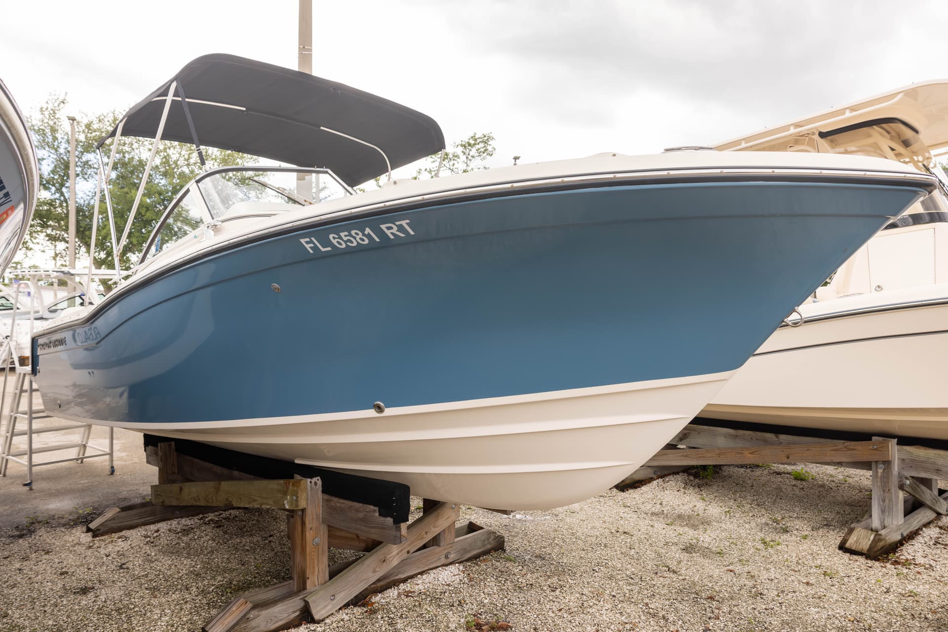 2018 Grady-White Freedom 215 — image 2