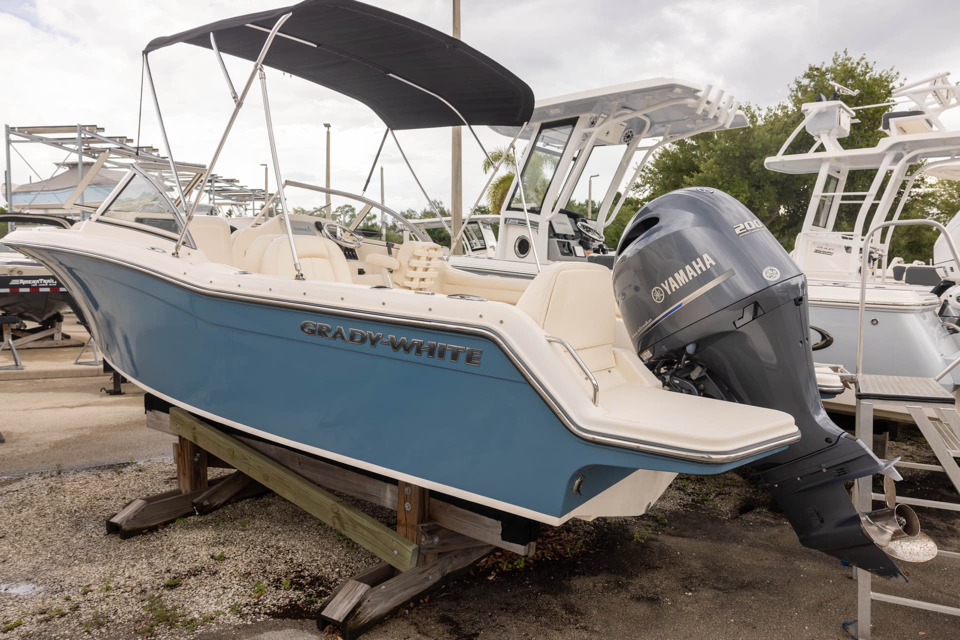 2018 Grady-White Freedom 215 — image 3