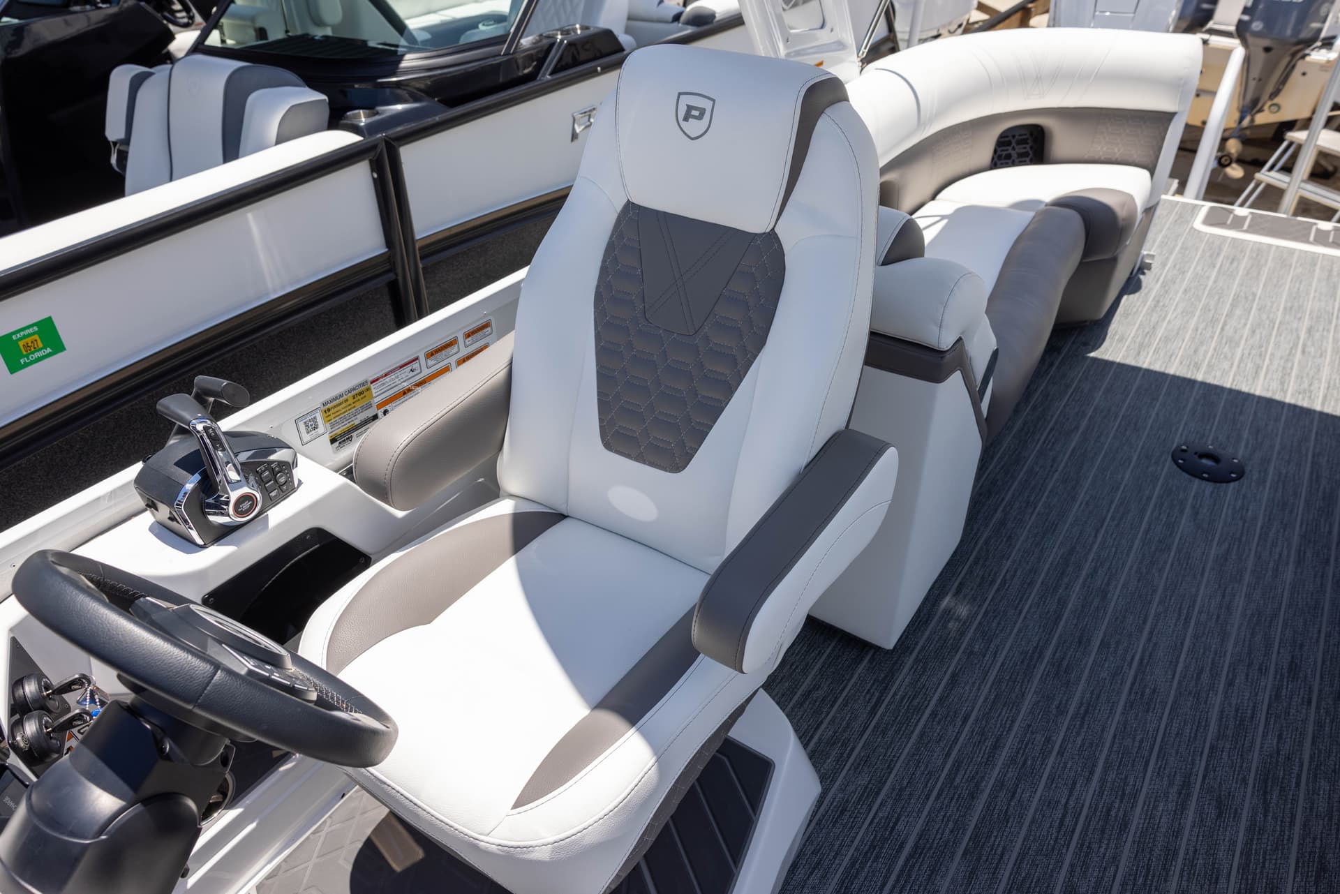 2026 Premier 270 Intrigue RF — image 10