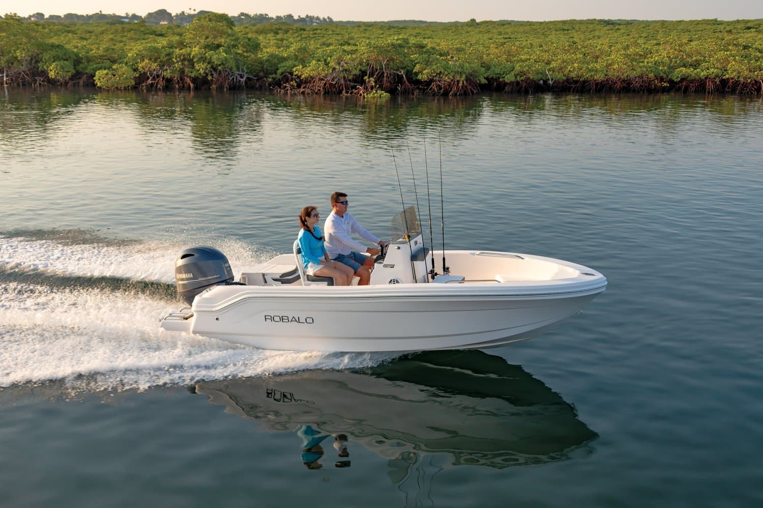 Robalo R160 — 2026 robalo r160 water running 2