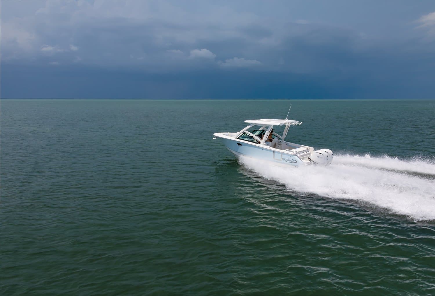 Robalo R257 — 2026 robalo 257 water running 4