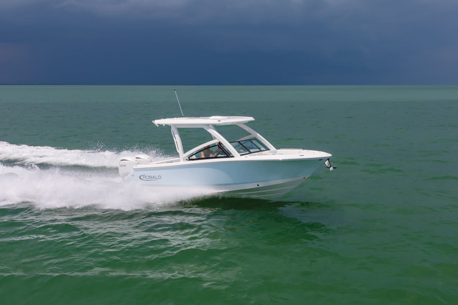 Robalo R257 — 2026 robalo 257 water running