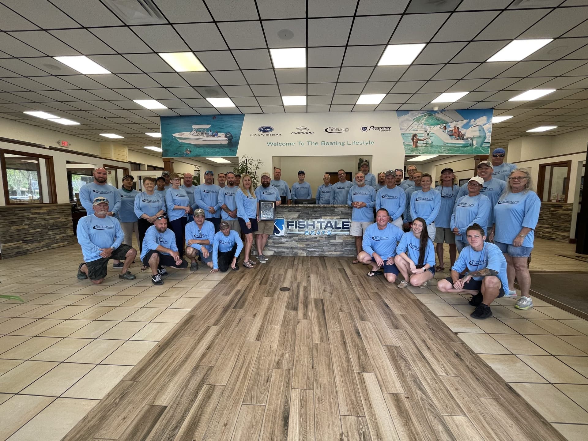 Fish Tale Boats winning the #1 Robalo Dealer Worldwide award in 2021