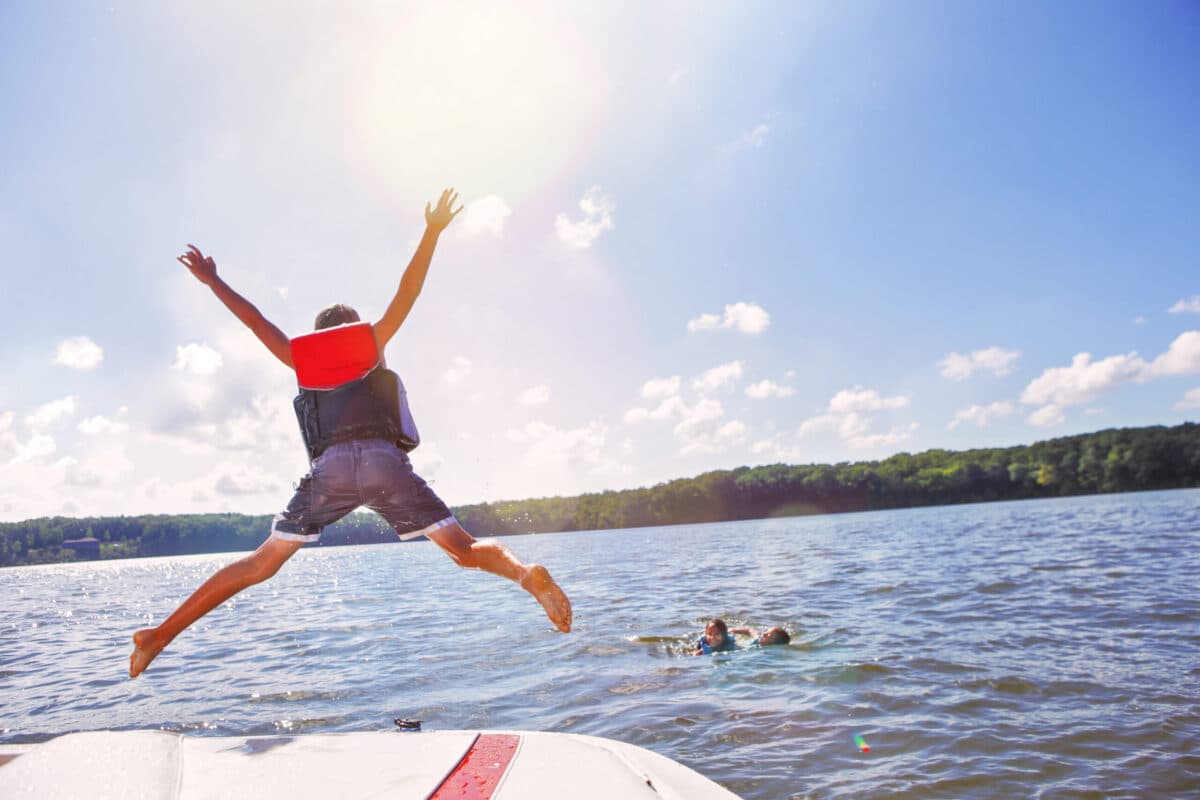 Top Safety Tips for New Boaters
