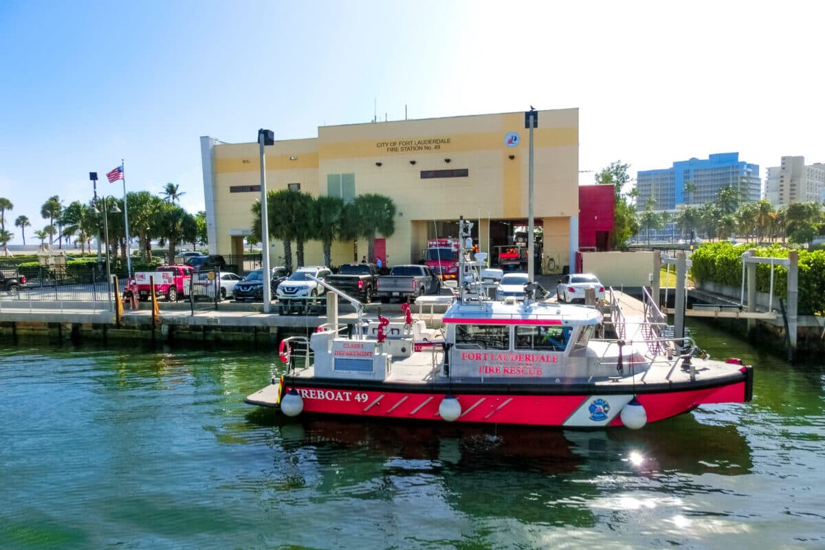Emergency Boat Services: What to Do When You Need Immediate Help