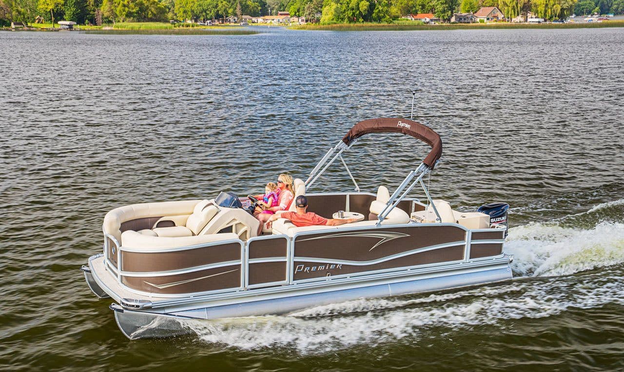 Best Boat Types for Boating in Fort Myers