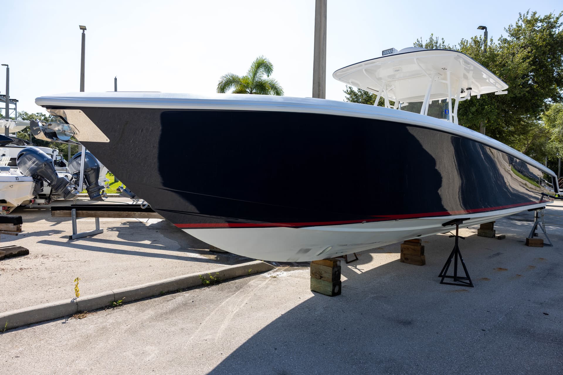2005 Venture 39 Open