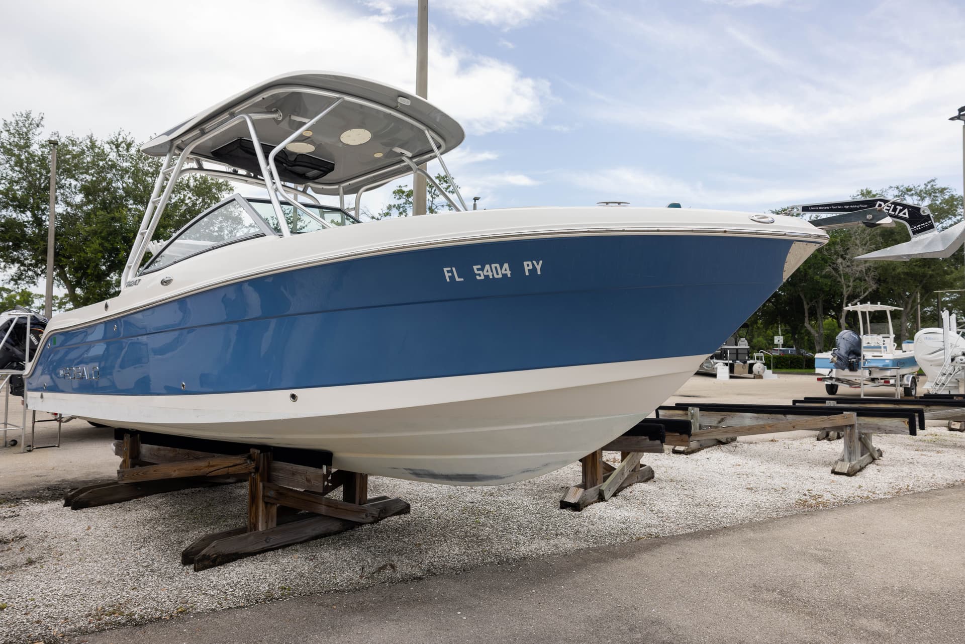 2014 Robalo R247 DC
