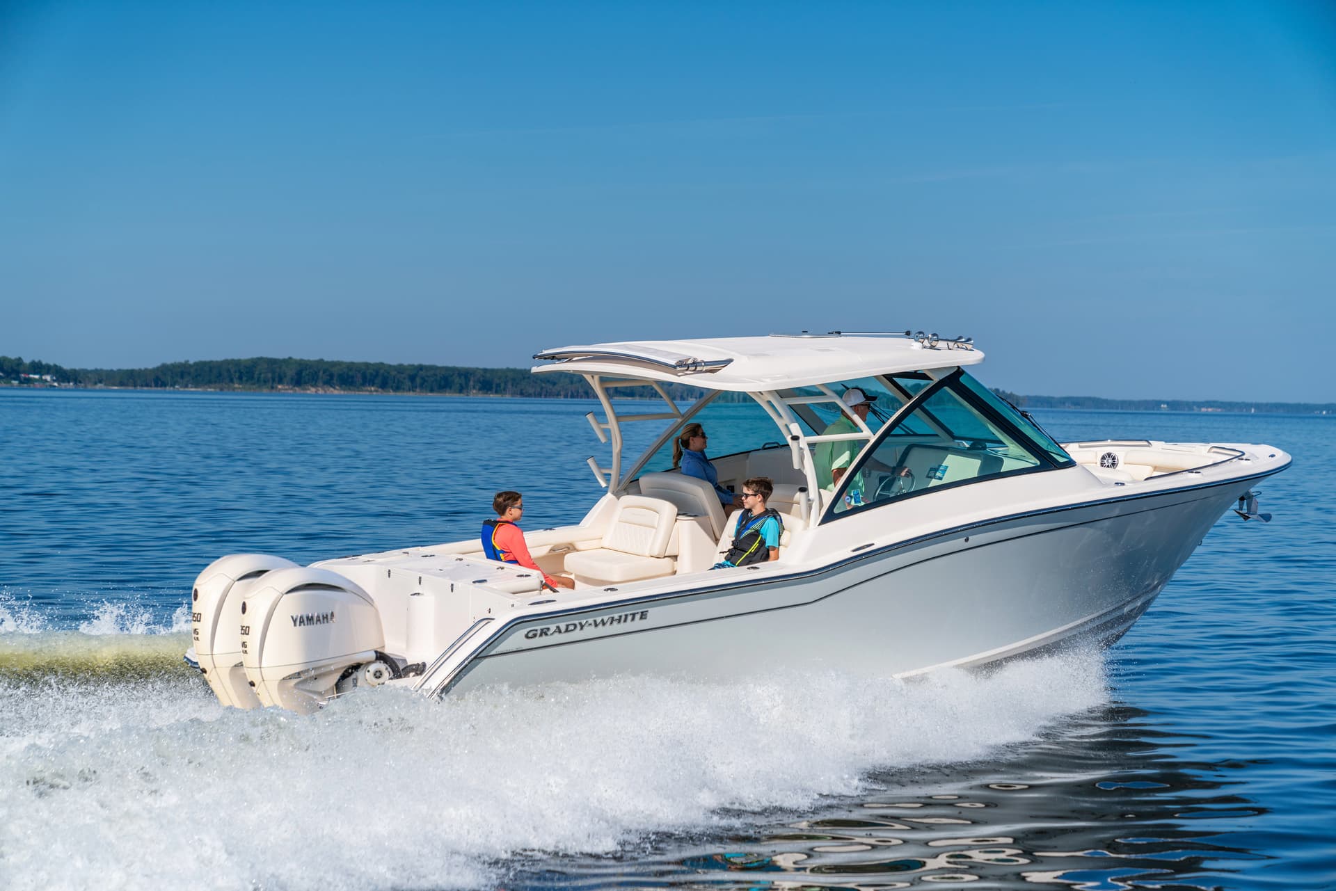 Freedom 325