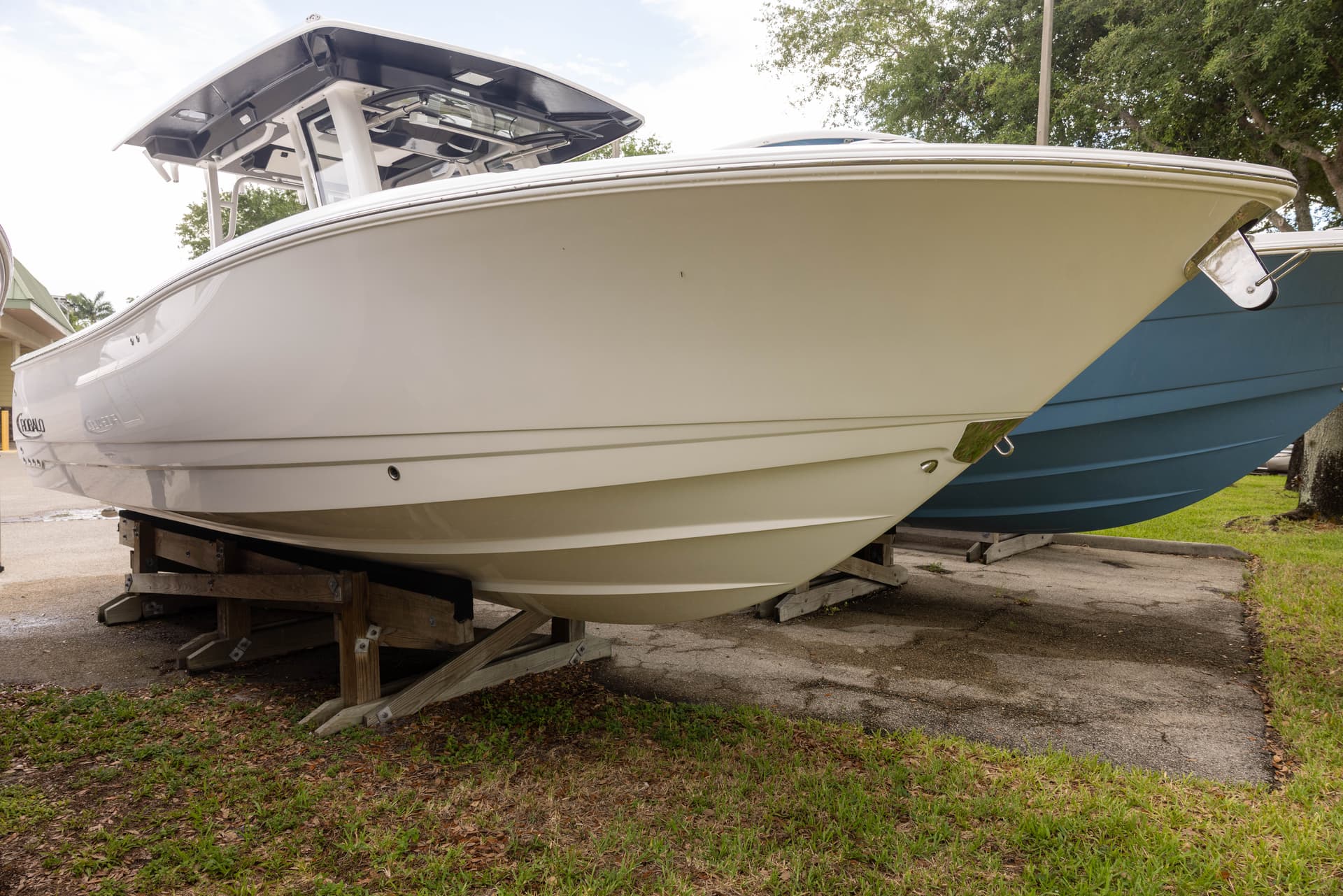 2026 Robalo R300CC