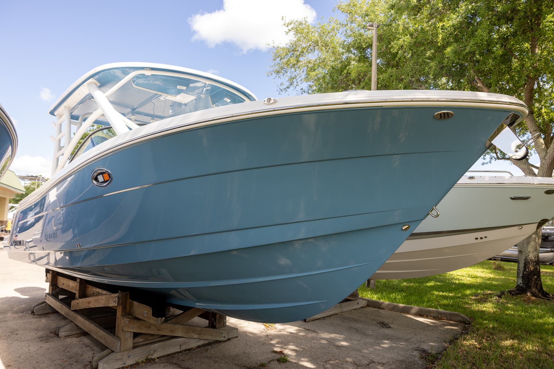 2026 Robalo R317