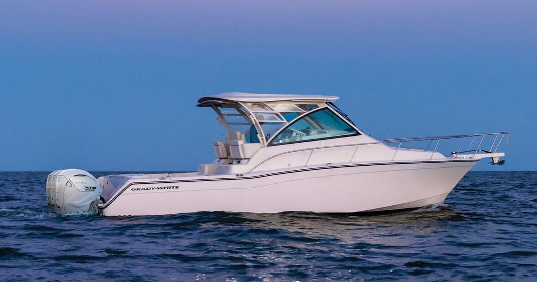 2027 Grady-White Express 370